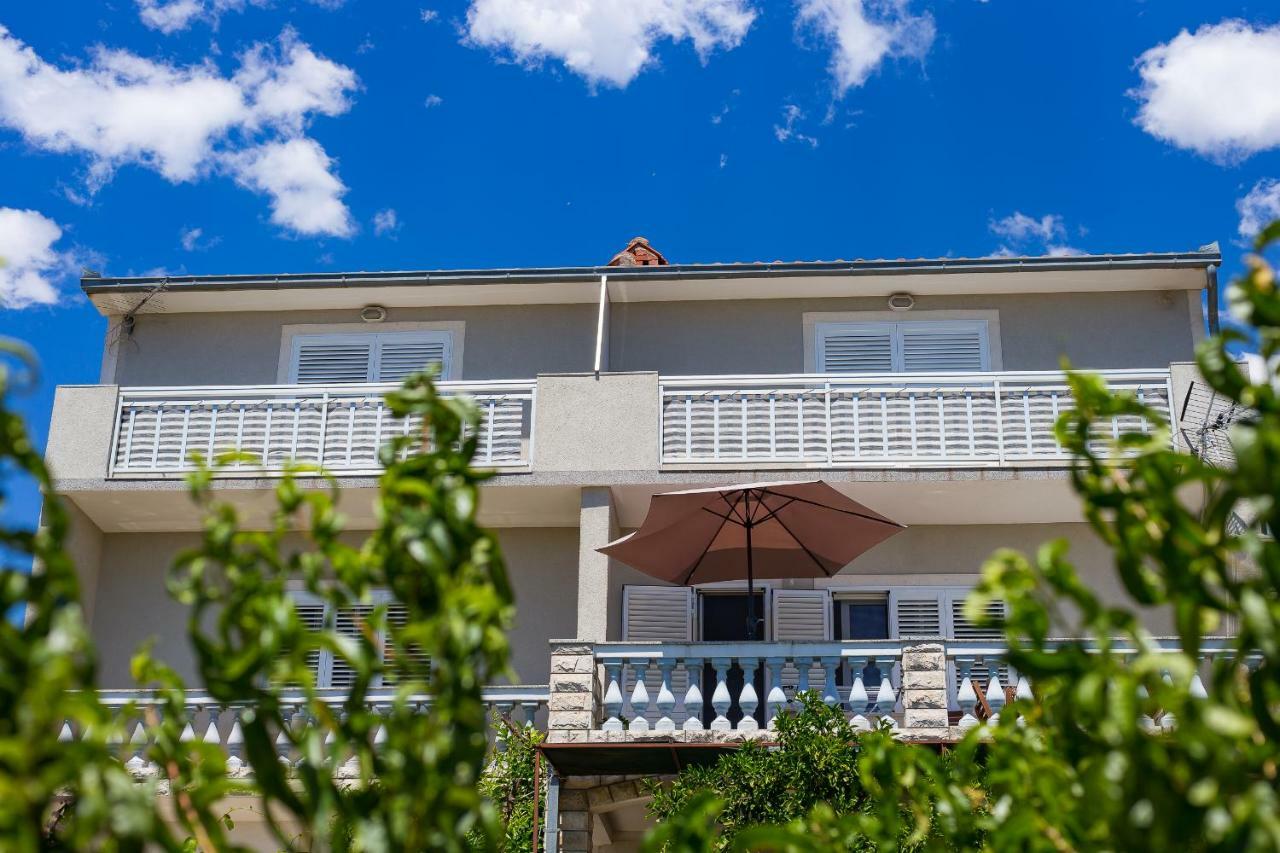 Apartments Rose Trogir Eksteriør billede