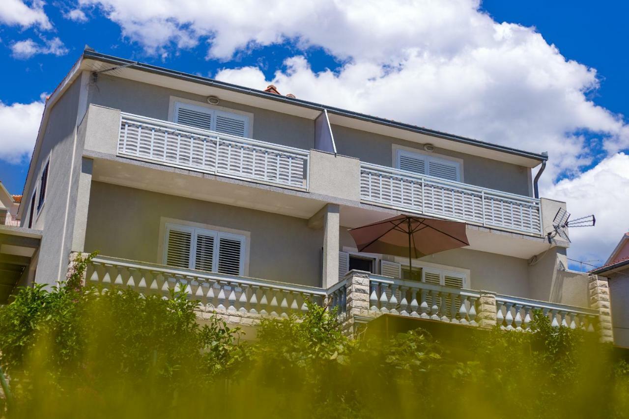 Apartments Rose Trogir Eksteriør billede