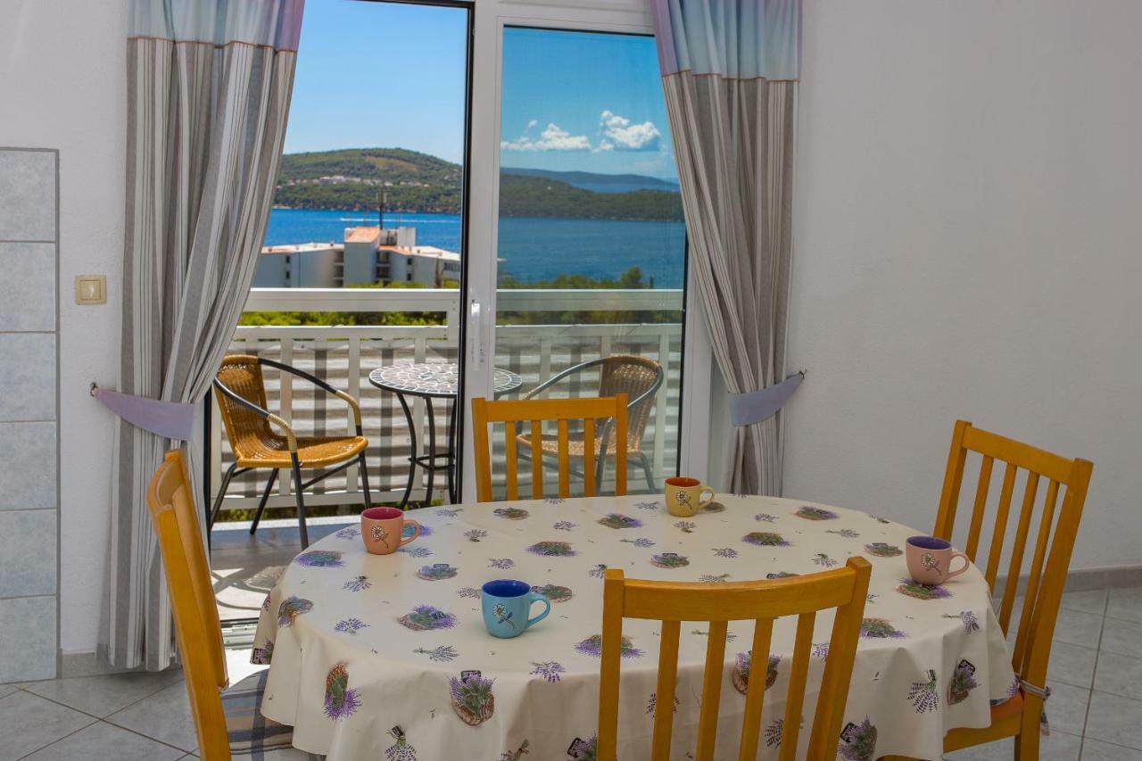 Apartments Rose Trogir Eksteriør billede